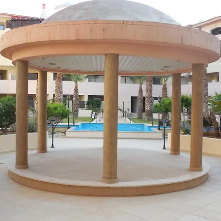 Apartman 1 Bedroom Luxury In Secure Gated Complex With Large Shared Pool