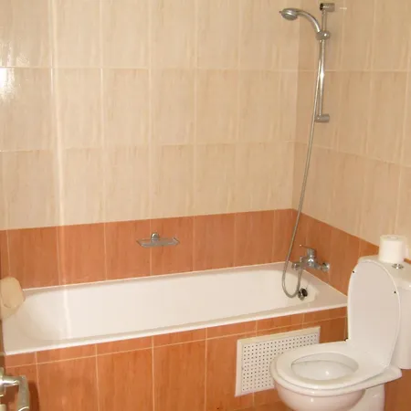 Апартаменты 1 Bedroom Luxury In Secure Gated Complex With Large Shared Pool Пафос